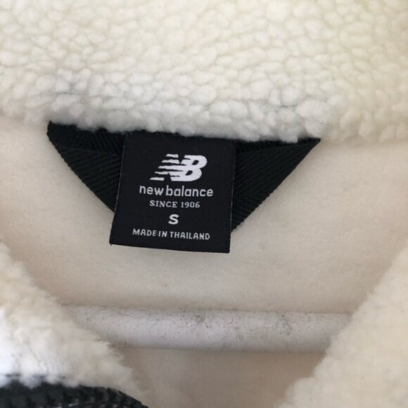 New Balance vest - Picture 2 of 5